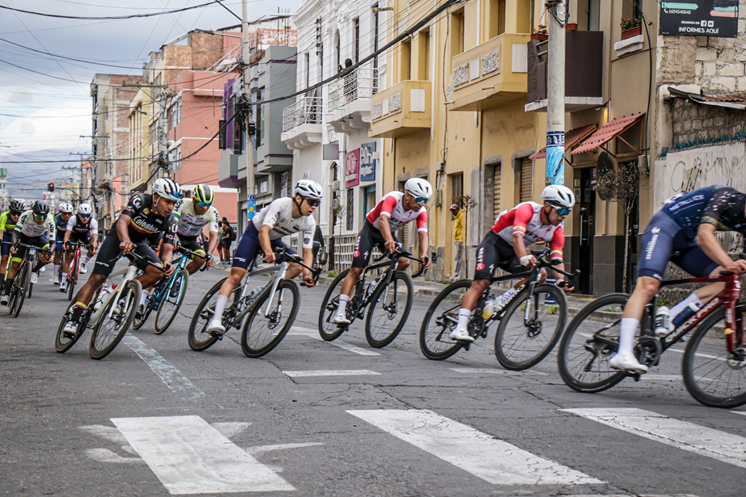 Riobamba disfrutó la emoción de la “Vuelta Ciclística al Ecuador 2026”